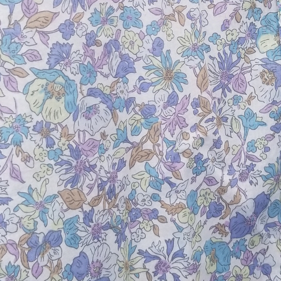 Gap | Floral Print| Button up Shirt - Picture 4 of 4